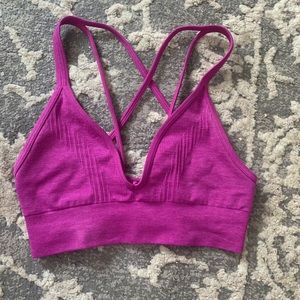 Lululemon Seamlessly Plunge Sports Bra